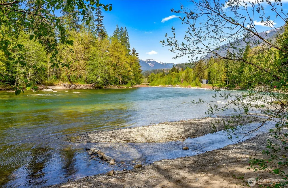 18242 643rd Avenue NE Baring, WA 98224