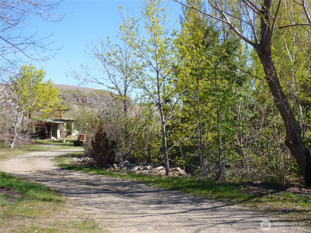 501 Jack Wells Road Bridgeport, WA 98813