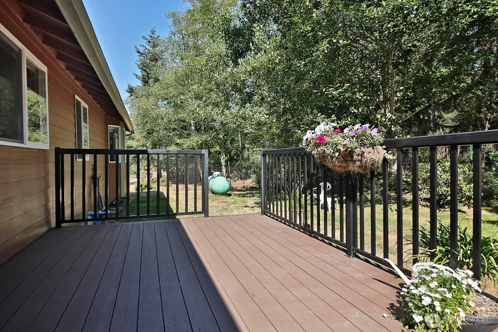 445 Mitchell Drive Coupeville, WA 98239
