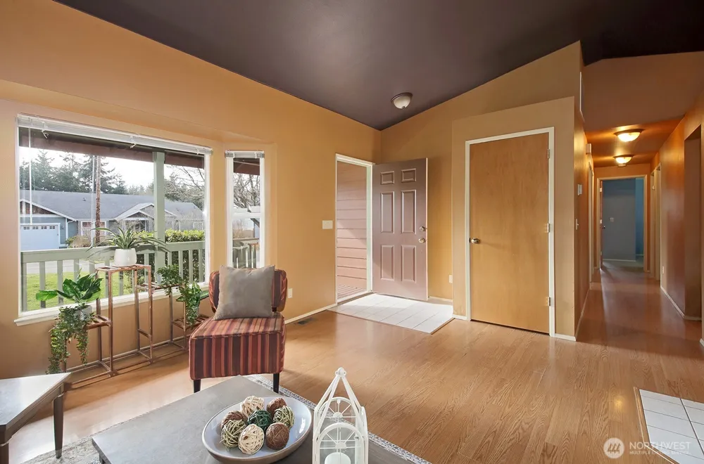 445 Mitchell Drive Coupeville, WA 98239