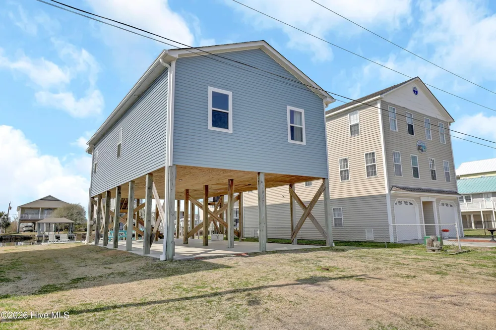 1017 1st Street Surf City, NC 28445