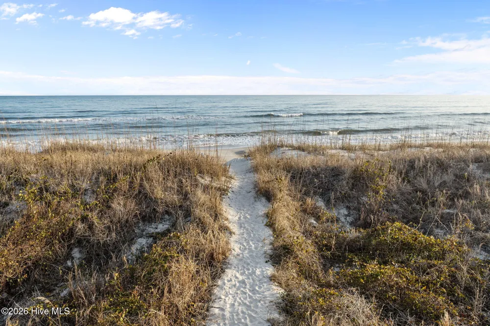 112 Oakleaf Drive #1002-A Pine Knoll Shores, NC 28512