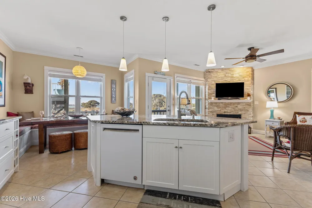 112 Oakleaf Drive #1002-A Pine Knoll Shores, NC 28512