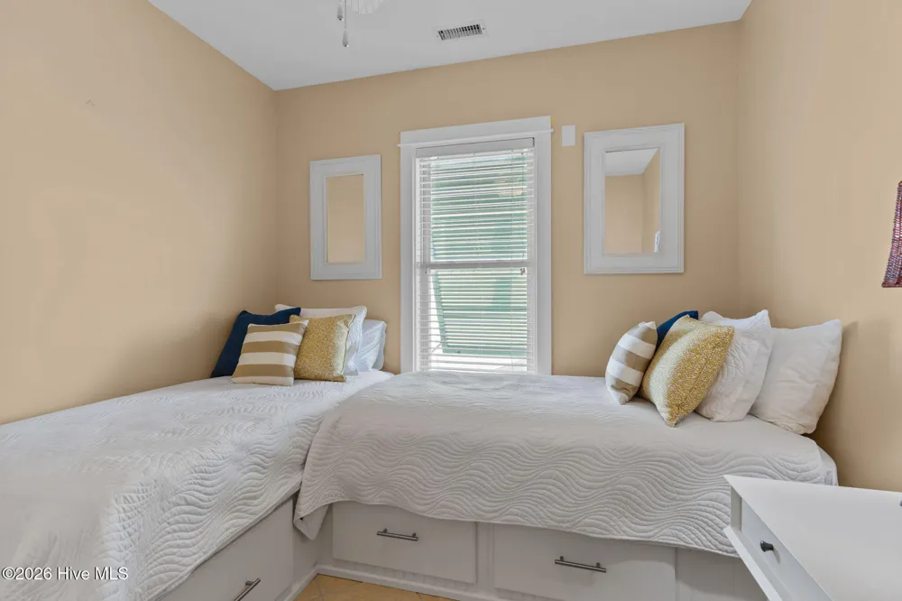 112 Oakleaf Drive #1002-A Pine Knoll Shores, NC 28512