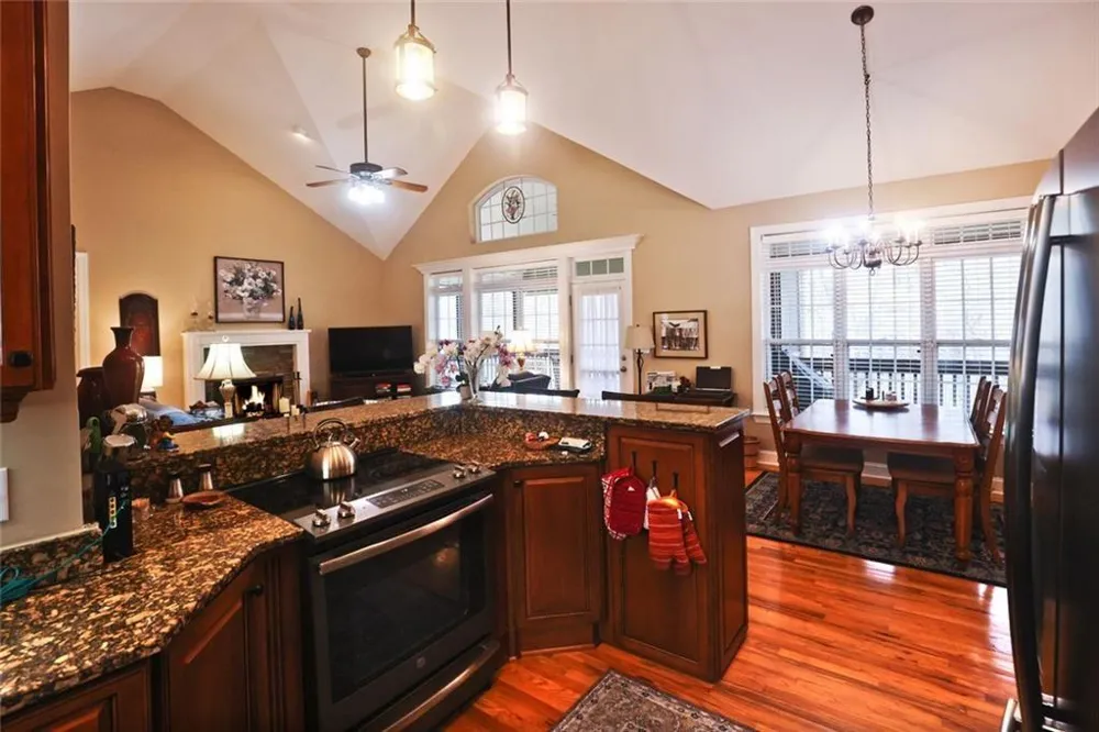 42 Crooked Branch Drive Clayton, GA 30525