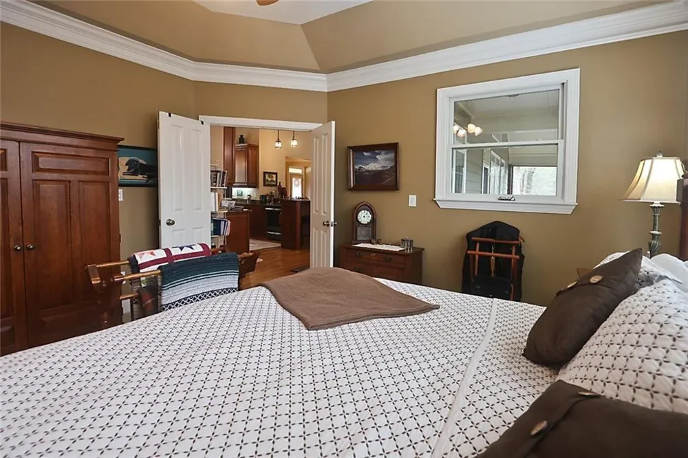 42 Crooked Branch Drive Clayton, GA 30525