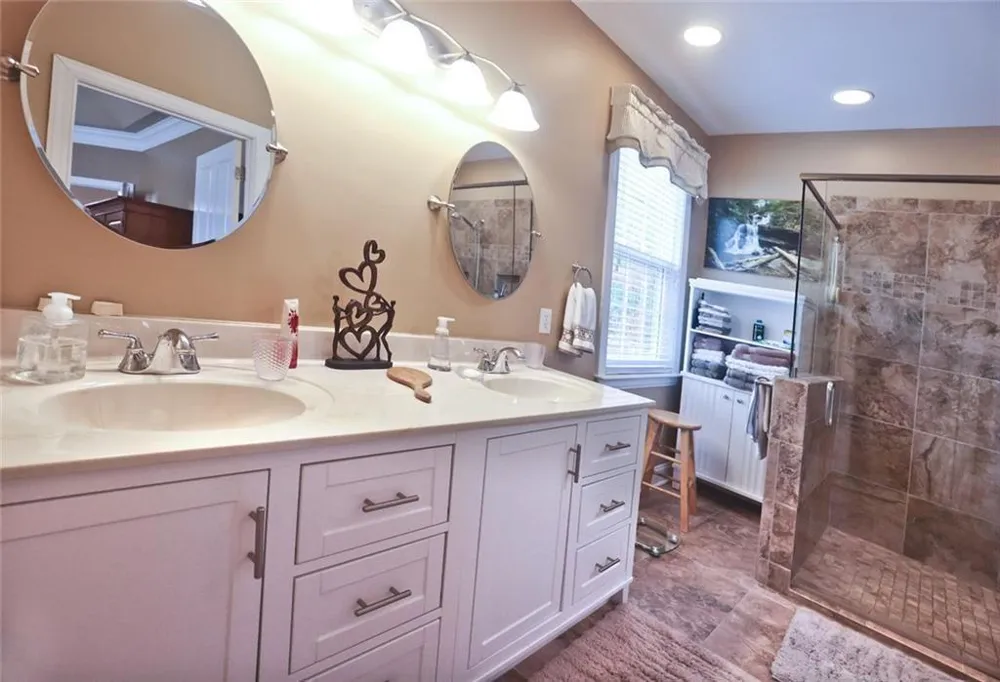 42 Crooked Branch Drive Clayton, GA 30525
