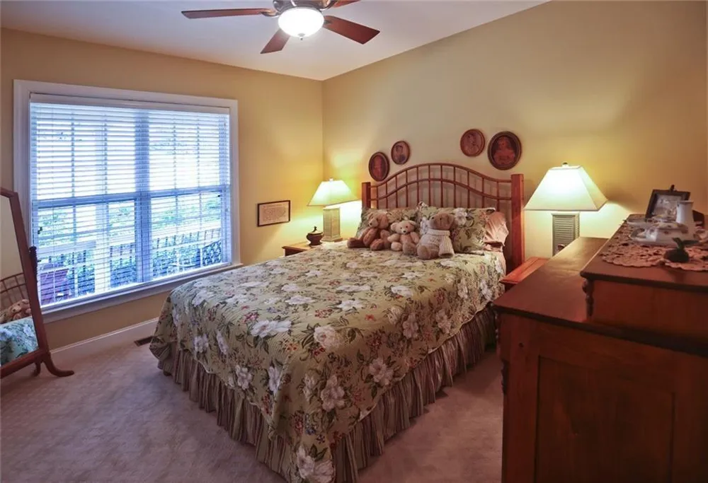 42 Crooked Branch Drive Clayton, GA 30525