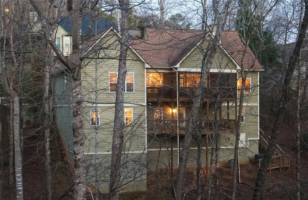 42 Crooked Branch Drive Clayton, GA 30525