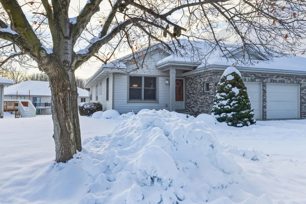 3590 Brook Point Drive Manlius Township, MI 49419