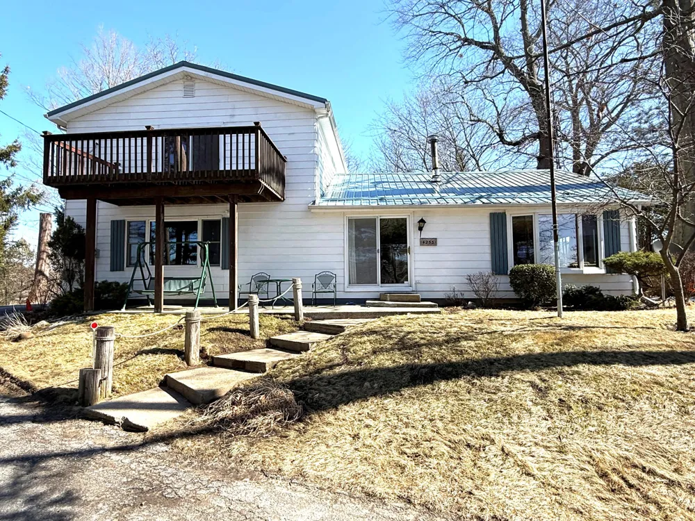 4253 Indian Isle Johnstown Township, MI 49017