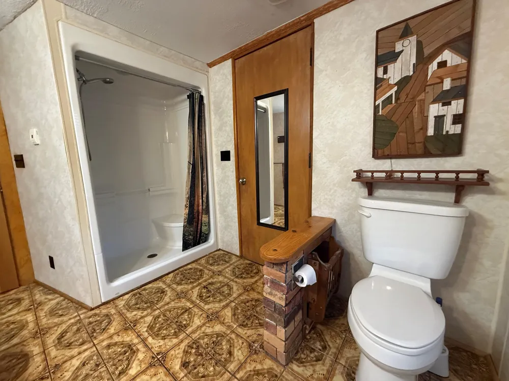 4253 Indian Isle Johnstown Township, MI 49017