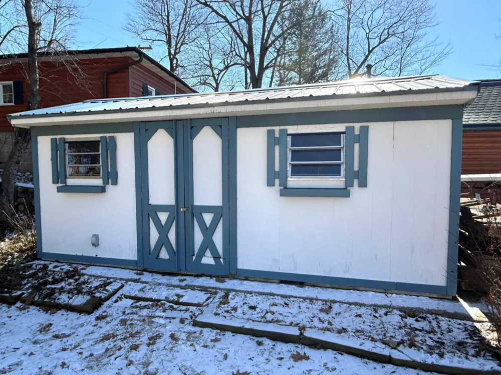 4253 Indian Isle Johnstown Township, MI 49017