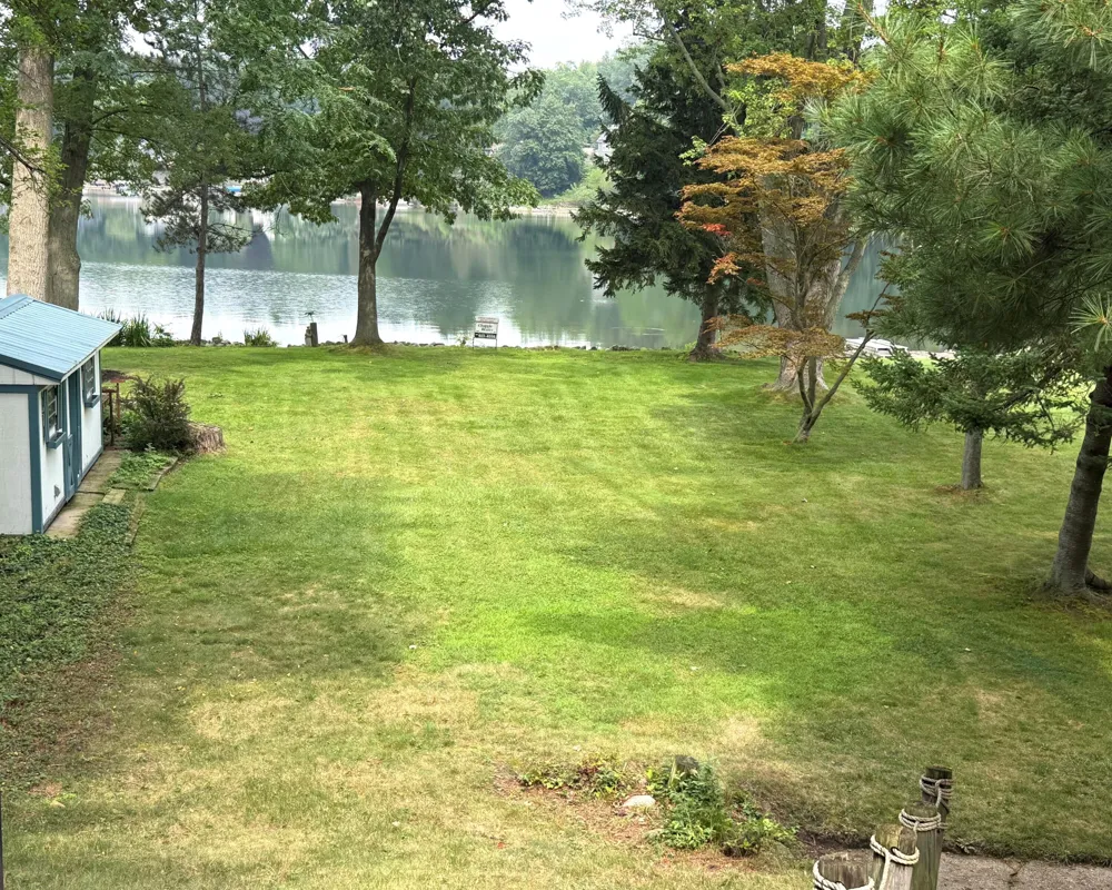 4253 Indian Isle Johnstown Township, MI 49017