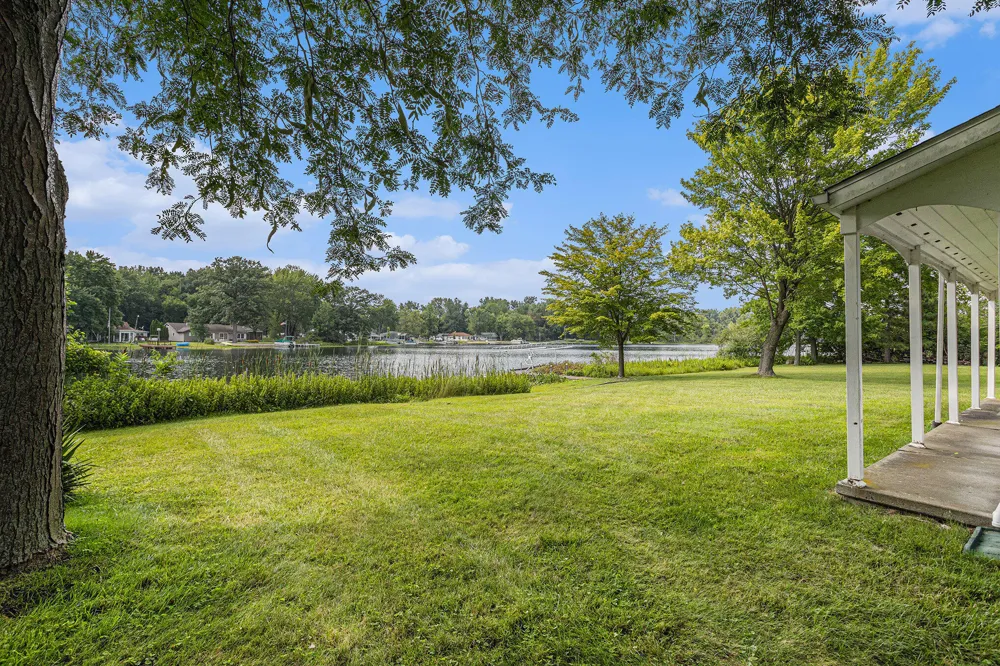911 Dragon Shores Drive Kinderhook Township, MI 49036