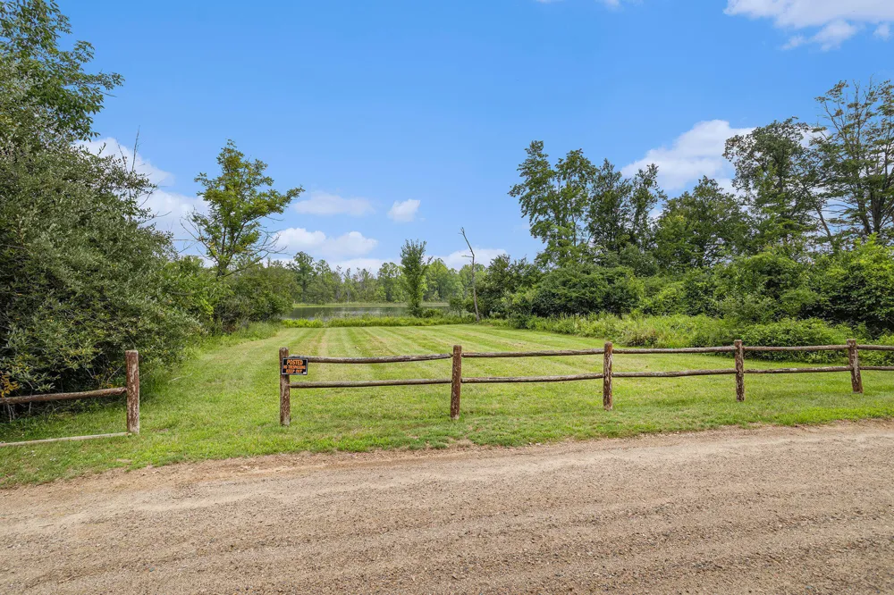 911 Dragon Shores Drive Kinderhook Township, MI 49036
