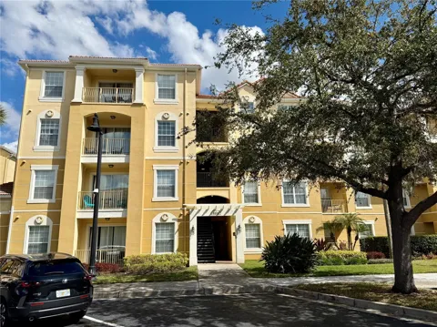 4802 CAYVIEW AVENUE #204