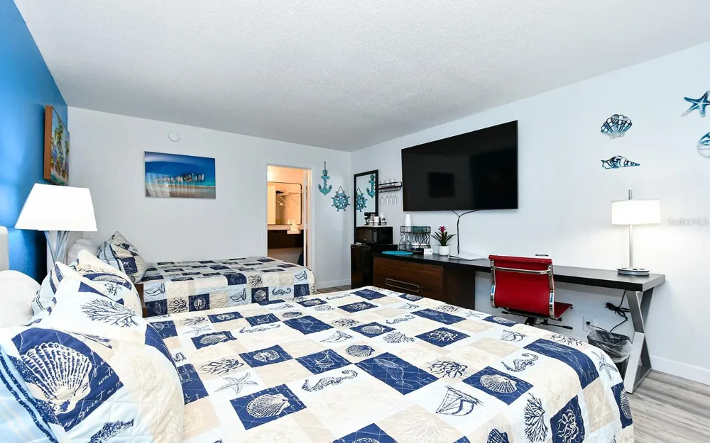 7150 TAMIAMI TRAIL #S-614 Sarasota, FL 34243
