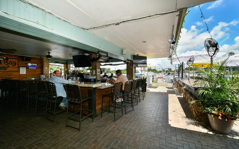 7150 TAMIAMI TRAIL #S-614 Sarasota, FL 34243