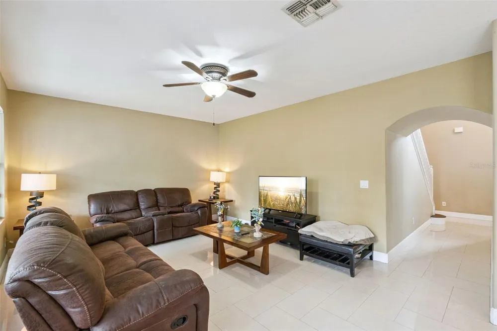 4867 SWEET CEDAR CIRCLE Orlando, FL 32829