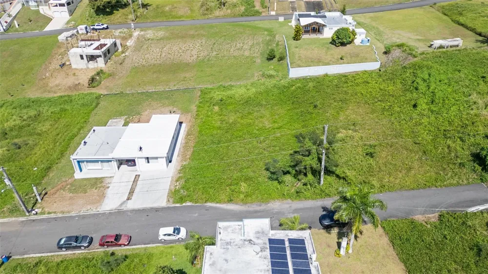 . URB. MIRADOR DE PALMER, MAMEYES WARD SOLAR #55 Rio Grande, PR 00745
