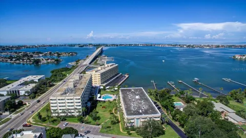 100 BLUFF VIEW DRIVE #114A
