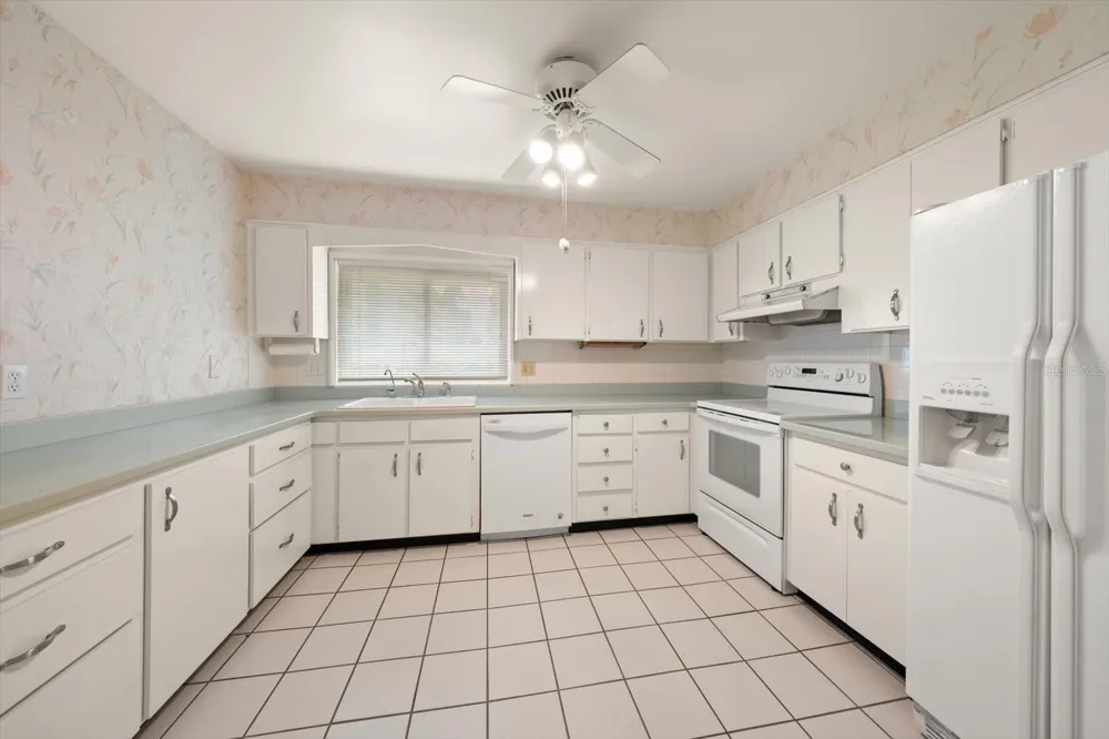 100 BLUFF VIEW DRIVE #114A Belleair Bluffs, FL 33770