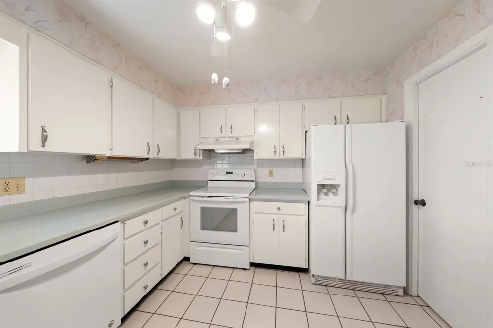 100 BLUFF VIEW DRIVE #114A Belleair Bluffs, FL 33770