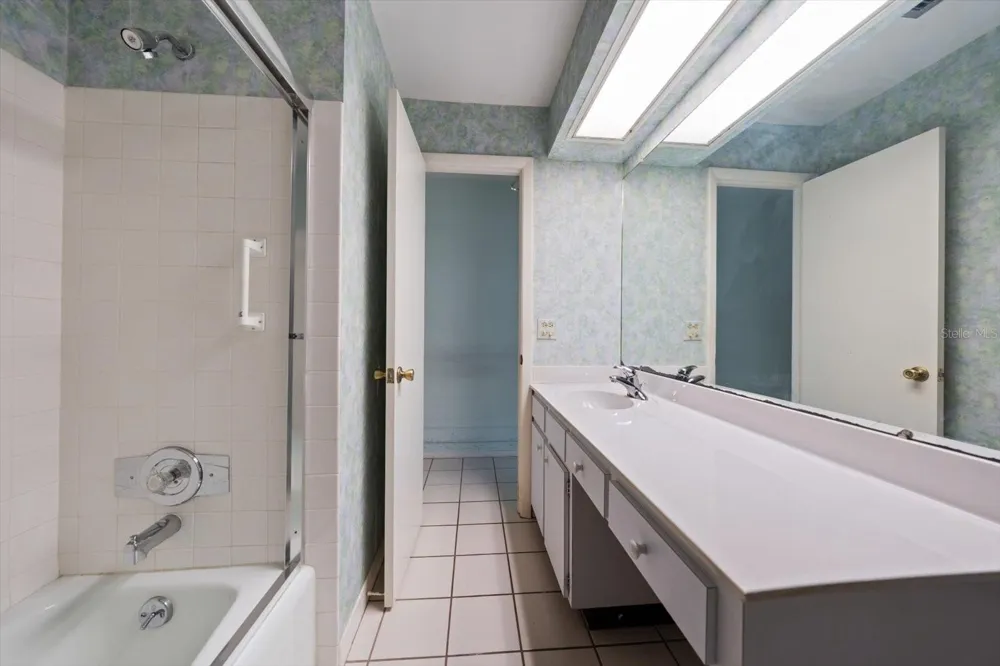 100 BLUFF VIEW DRIVE #114A Belleair Bluffs, FL 33770