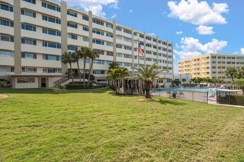 100 BLUFF VIEW DRIVE #114A Belleair Bluffs, FL 33770