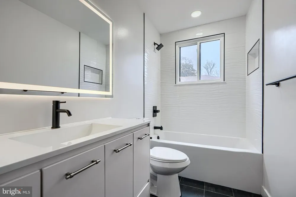 2802 STEELE ROAD Baltimore, MD 21209