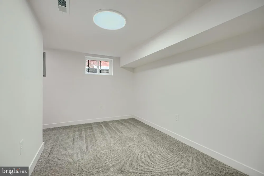 2802 STEELE ROAD Baltimore, MD 21209