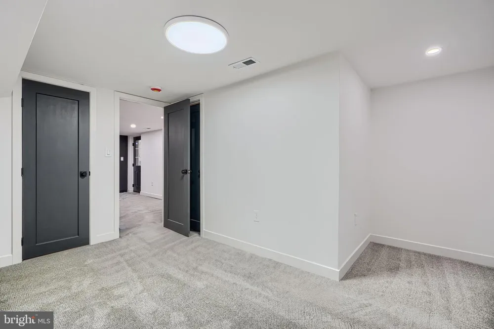 2802 STEELE ROAD Baltimore, MD 21209