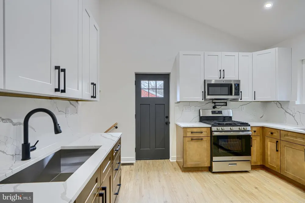 2802 STEELE ROAD Baltimore, MD 21209