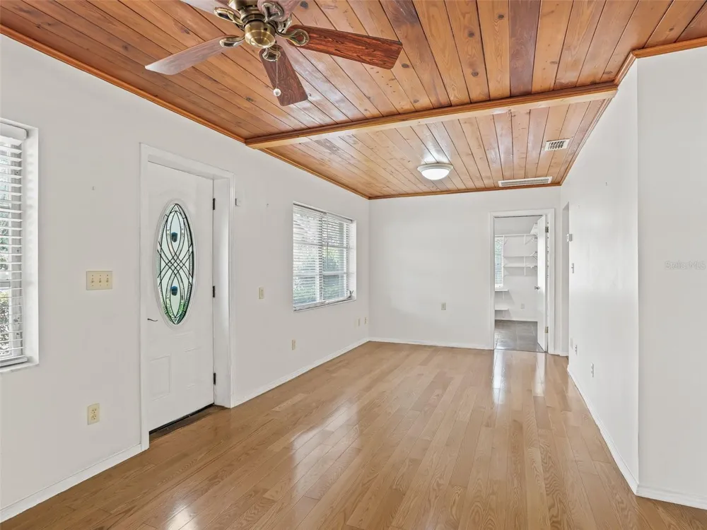 8701 CR 647 S Bushnell, FL 33513