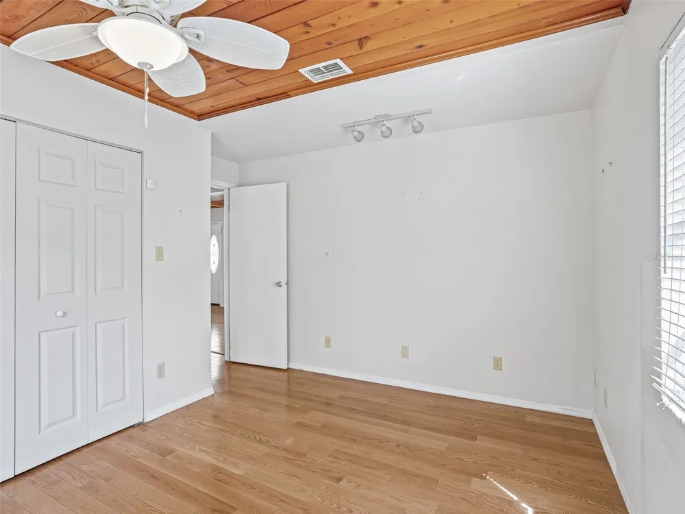 8701 CR 647 S Bushnell, FL 33513