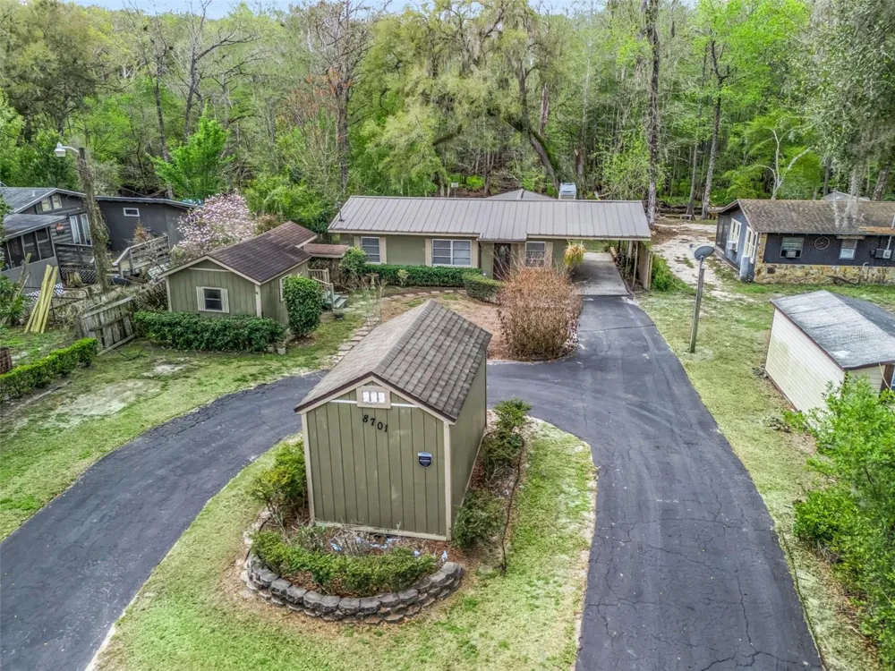 8701 CR 647 S Bushnell, FL 33513
