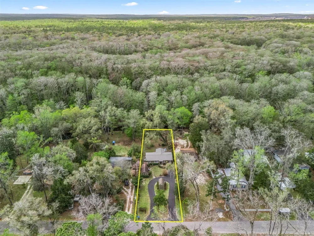 8701 CR 647 S Bushnell, FL 33513