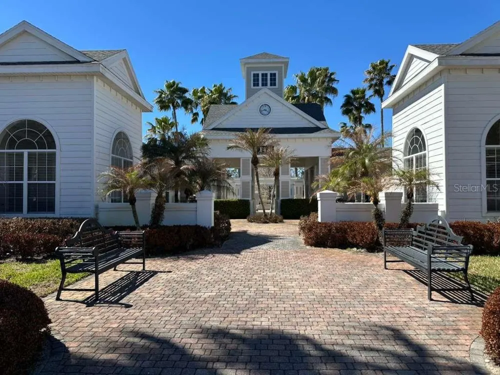 225 SOUTHERN PECAN CIRCLE #208 Winter Garden, FL 34787