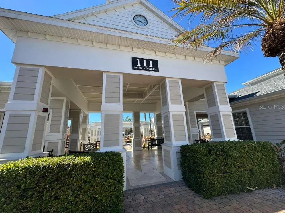 225 SOUTHERN PECAN CIRCLE #208 Winter Garden, FL 34787