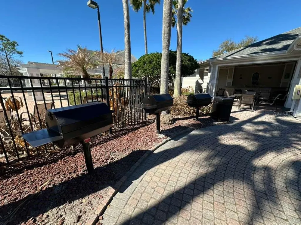 225 SOUTHERN PECAN CIRCLE #208 Winter Garden, FL 34787