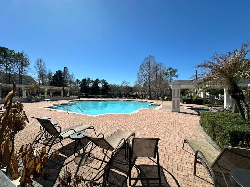 225 SOUTHERN PECAN CIRCLE #208 Winter Garden, FL 34787