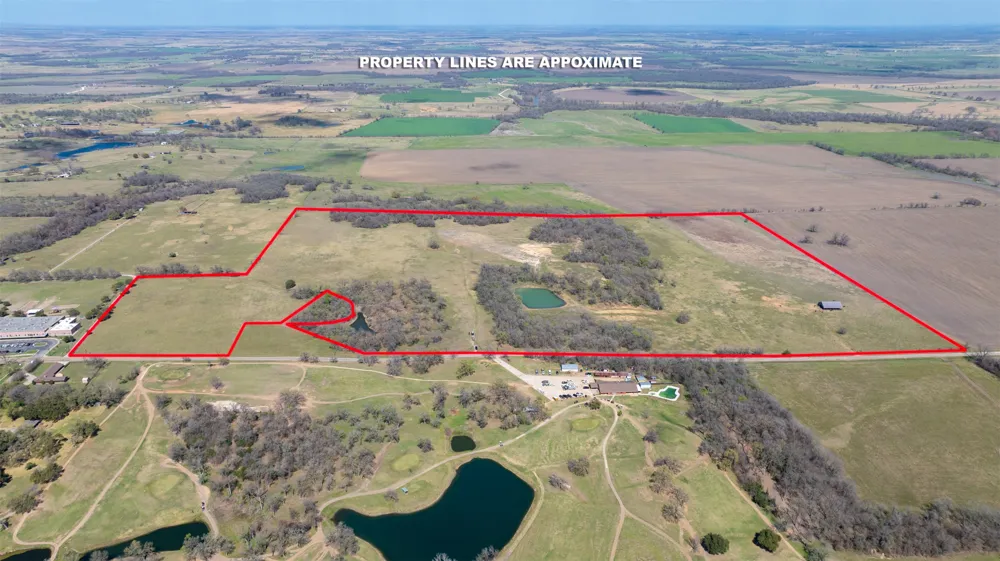 E 21st Street Cameron, TX 76520