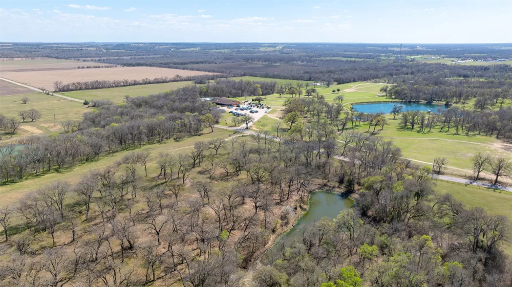 E 21st Street Cameron, TX 76520
