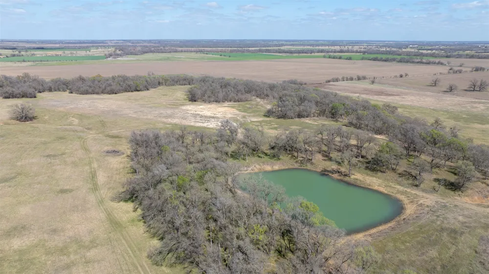 E 21st Street Cameron, TX 76520