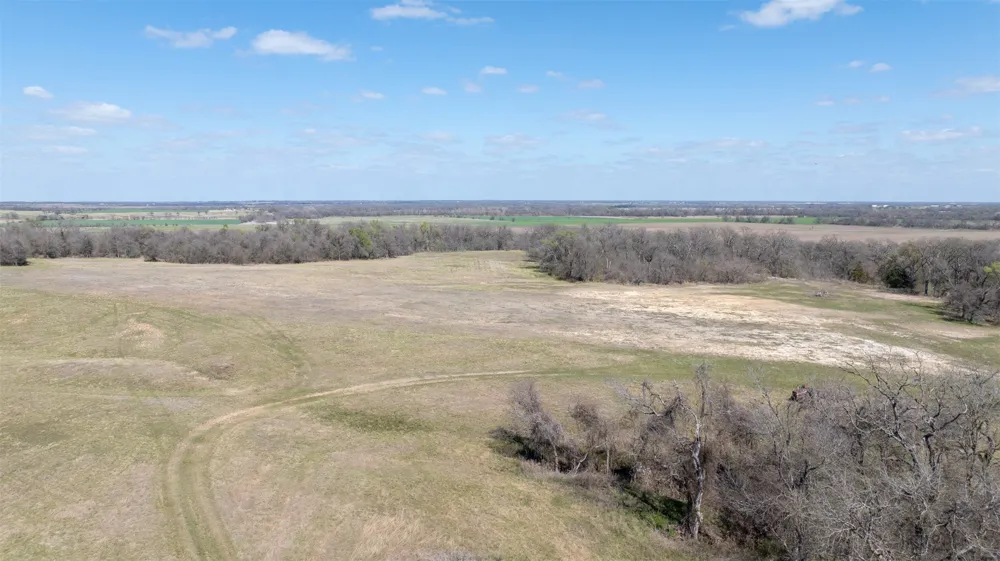 E 21st Street Cameron, TX 76520