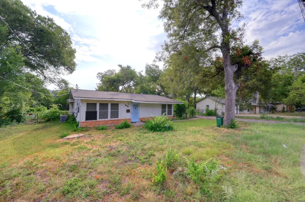 300 Pecan Drive Austin, TX 78753