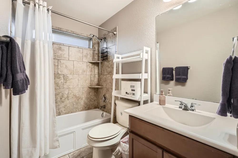 3504 Alpine Autumn Drive Austin, TX 78744