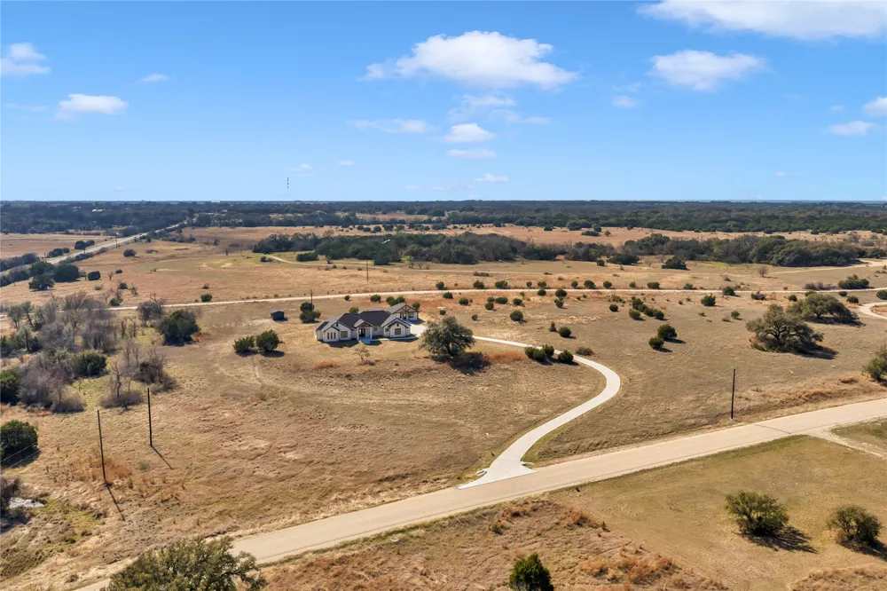 138 Cloudwood Ranch Road Briggs, TX 78608