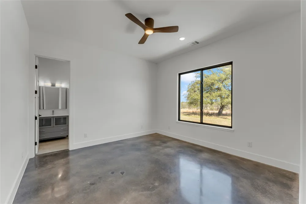 138 Cloudwood Ranch Road Briggs, TX 78608